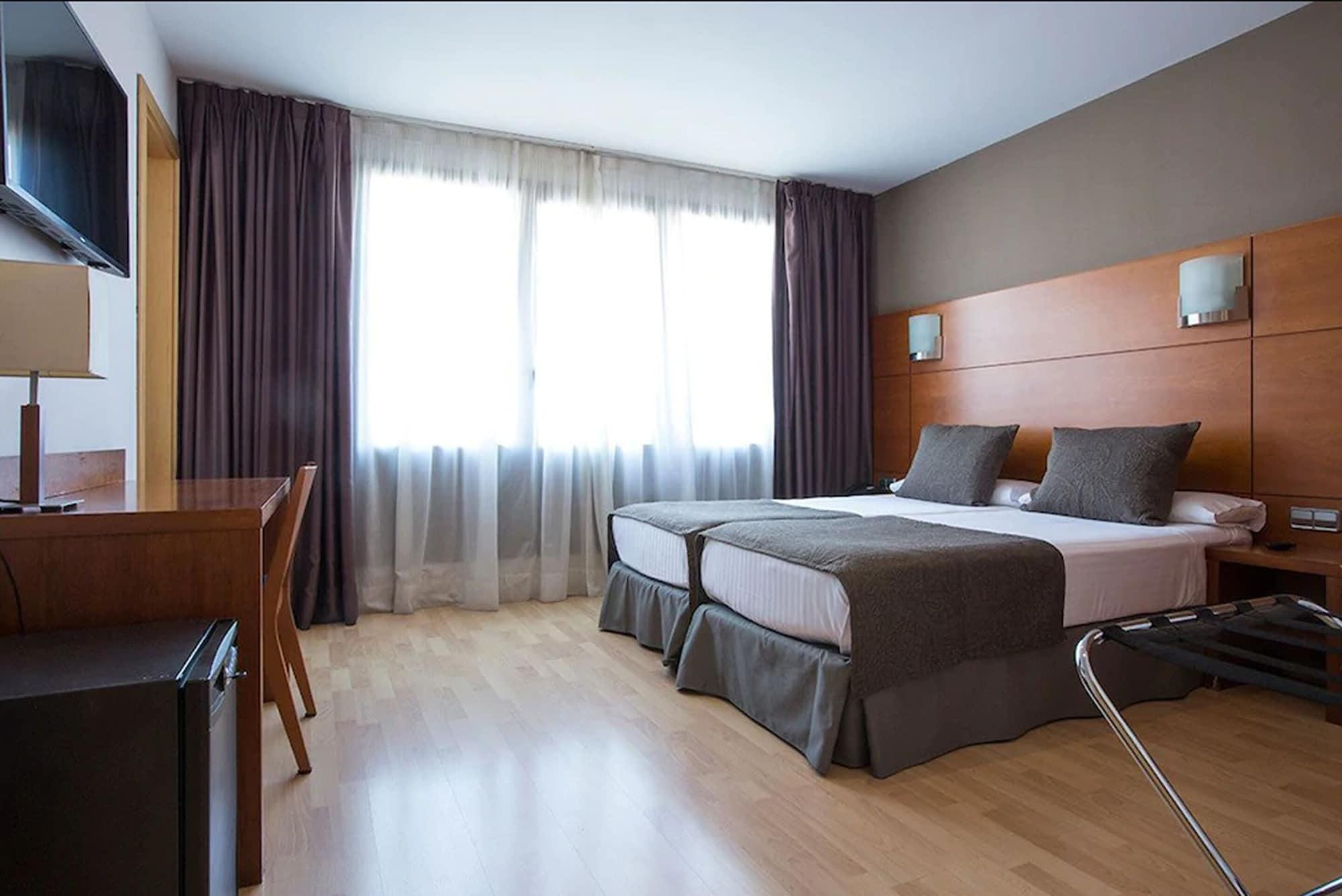 Hotel Via Augusta Barcelona Bagian luar foto