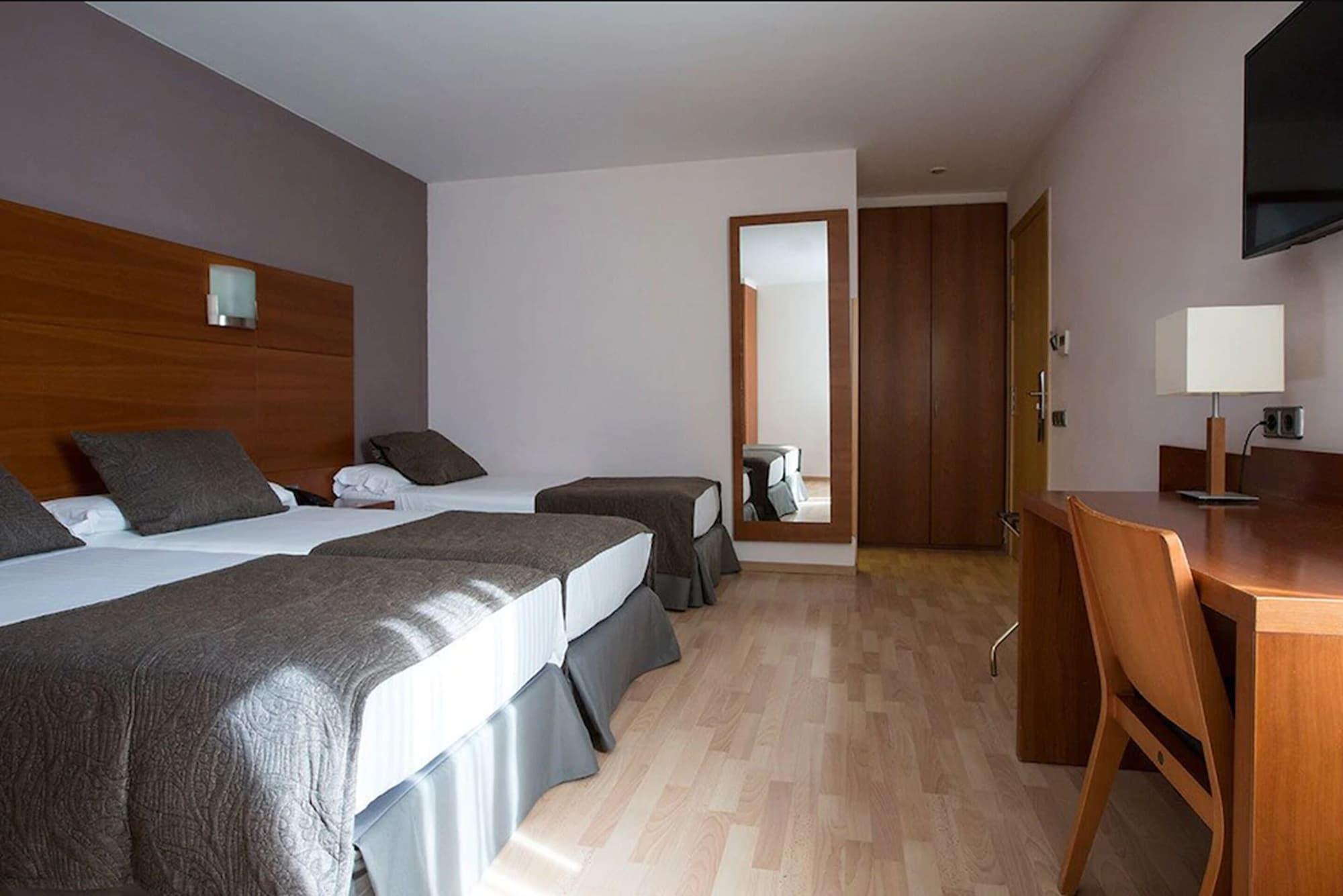 Hotel Via Augusta Barcelona Bagian luar foto