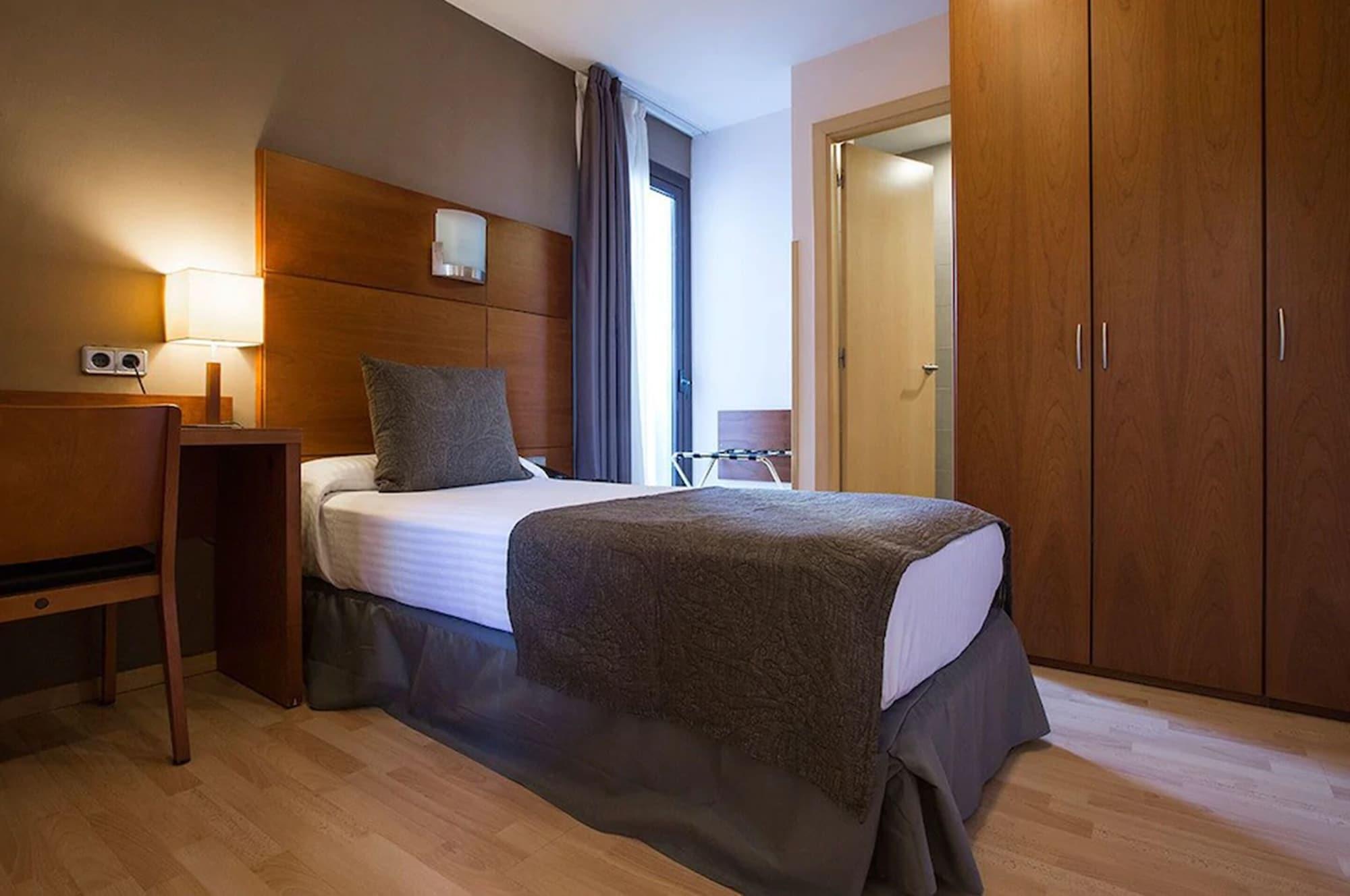 Hotel Via Augusta Barcelona Bagian luar foto