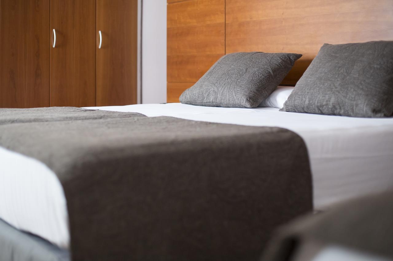 Hotel Via Augusta Barcelona Bagian luar foto
