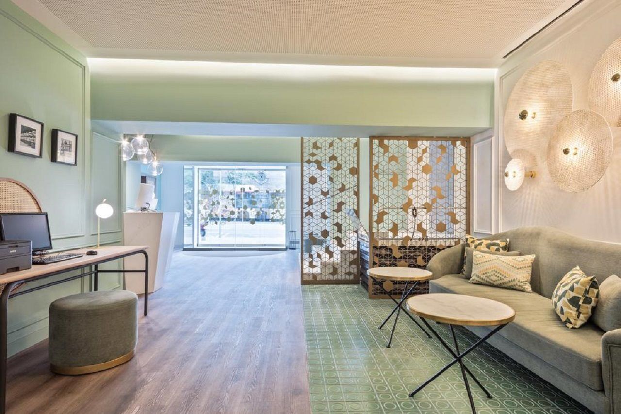 Hotel Via Augusta Barcelona Bagian luar foto